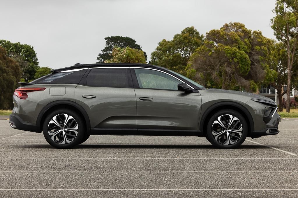 2230103_citroen_c5x_03
