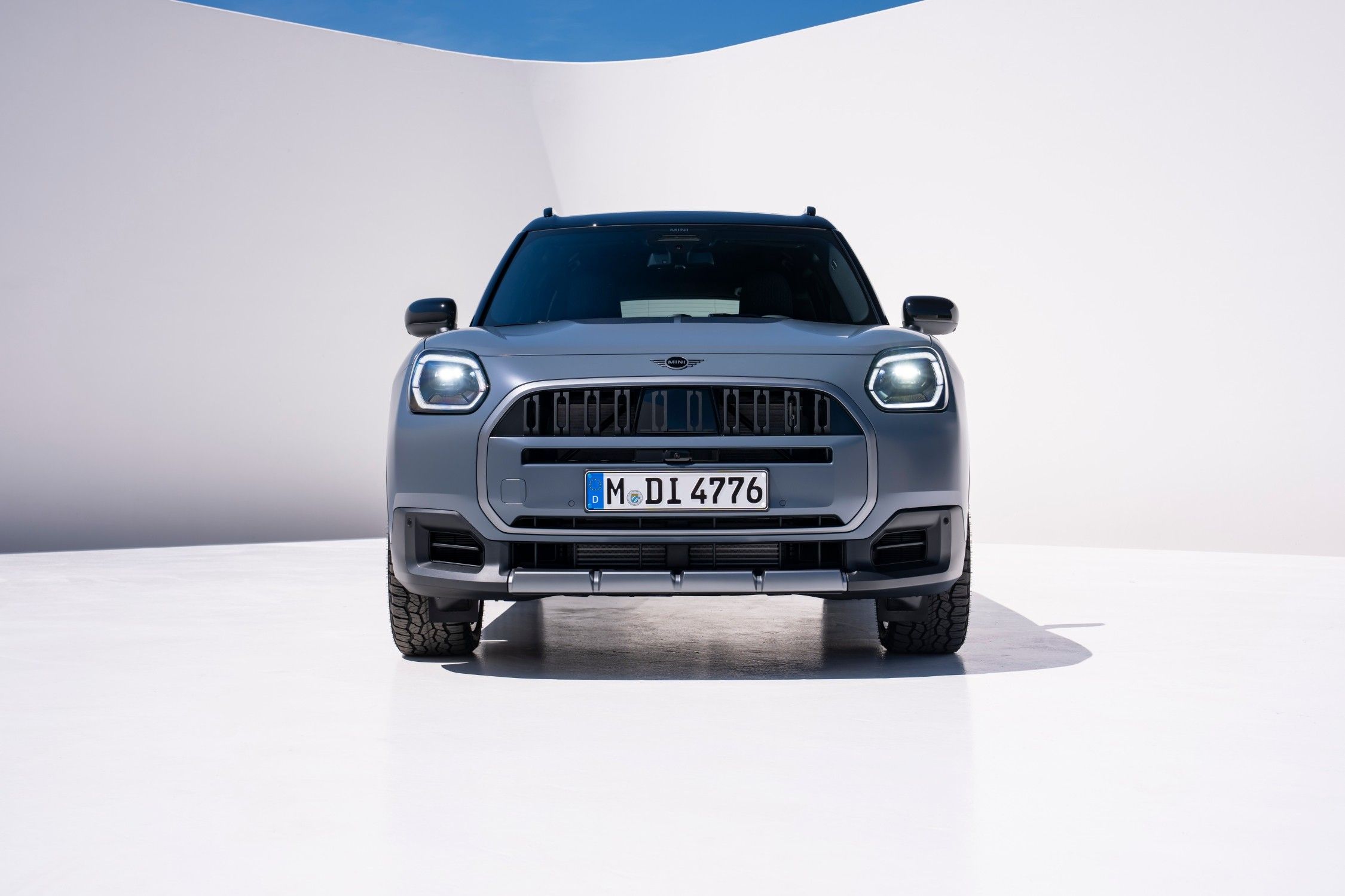 P90654841_lowres_mini-countryman-s-al