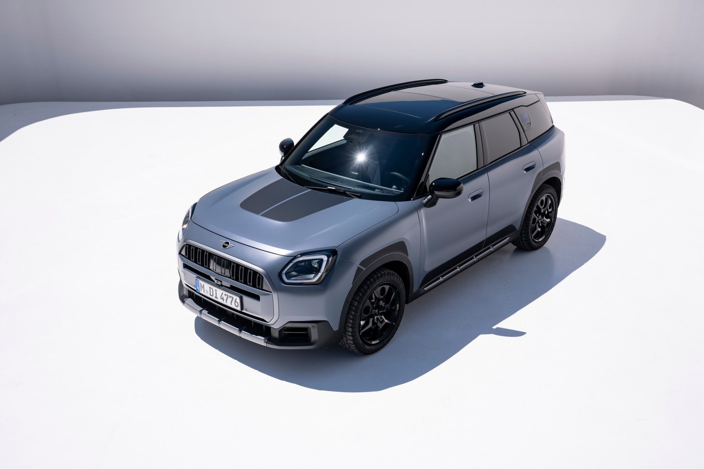 P90654848_lowres_mini-countryman-s-al