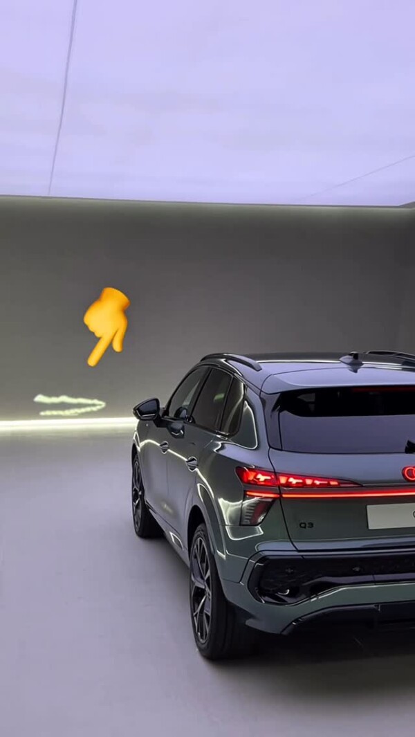 Así proyectan los faros del nuevo Audi Q3Venga, opiniones!!!

audi audiq3 matrix matrixled oled motoreport_